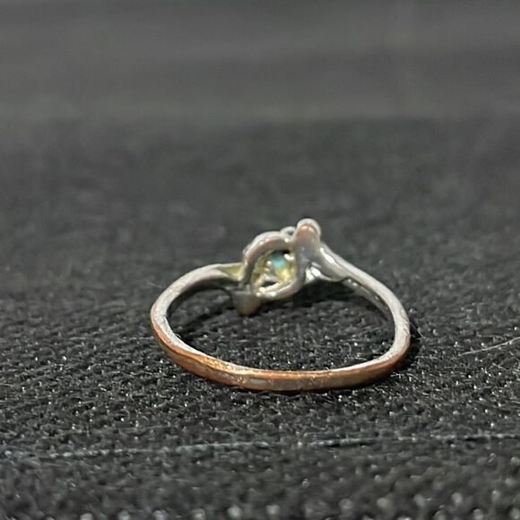 Thin ring with a blue gem - Picture 4 of 6